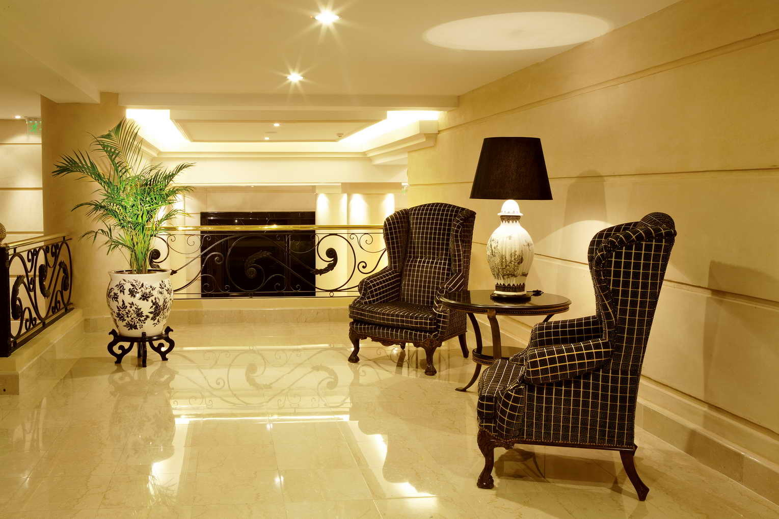 Diplomatichotel